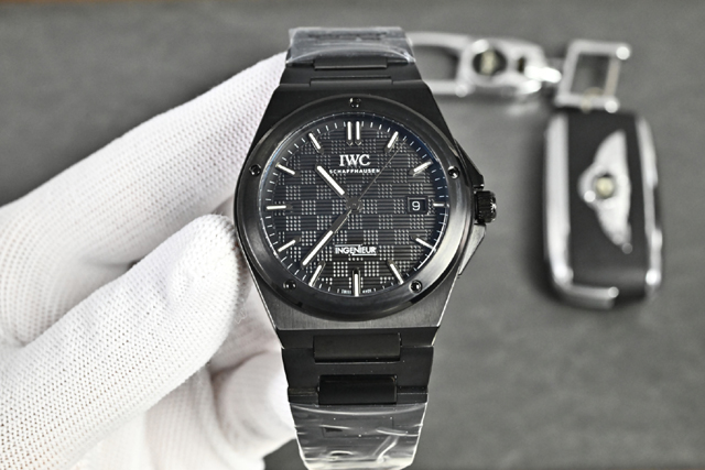 ブランド腕時計専門店 通販IWC インジニアー オートマチック ブラックグリッド ステンレスブレスレット iwc 時計 インジュニア - 画像 (2)