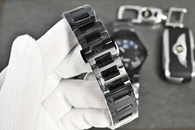 ブランド腕時計専門店 通販IWC インジニアー オートマチック ブラックグリッド ステンレスブレスレット iwc 時計 インジュニア - 画像 (4)