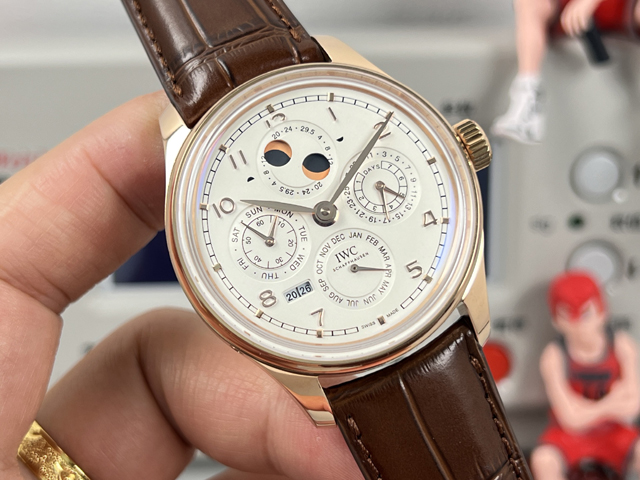 ブランド腕時計専門店 通販IWC ポルトギーゼ パーペチュアルカレンダー ローズゴールド風 シルバーダイヤル ブラウンベルト iwc 時計 レディース - 画像 (2)