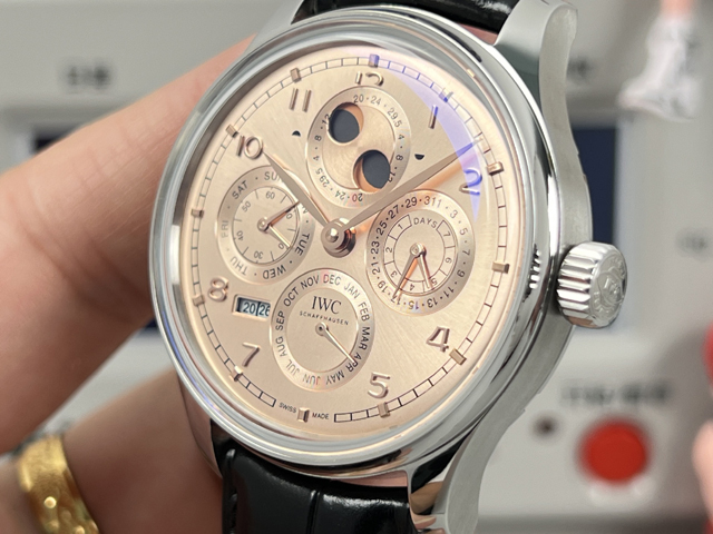 ブランド腕時計専門店 通販IWC ポルトギーゼ パーペチュアルカレンダー ステンレス風 シルバーダイヤル ブラックベルト iwc 時計 人気 - 画像 (4)
