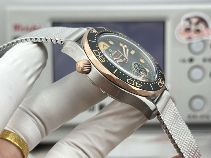 高級腕時計スーパーコピー オメガ(OMEGA) シーマスター ダイバー 300M 007 エディション オメガ 時計 スピードマスター - 画像 (5)