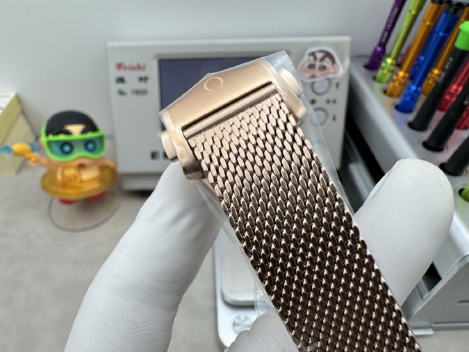 高級腕時計スーパーコピー オメガ(OMEGA) シーマスター ダイバー 300M ブロンズゴールド エディション高級腕時計スーパーコピー - 画像 (7)