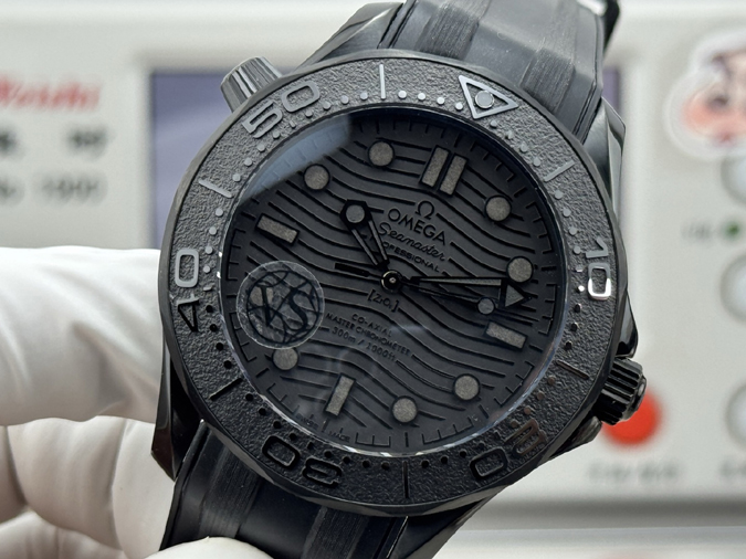 高級腕時計スーパーコピー オメガ(OMEGA) シーマスター ダイバー 300M 「ブラック ブラック」オメガスーパーコピー腕時計 レディース - 画像 (5)