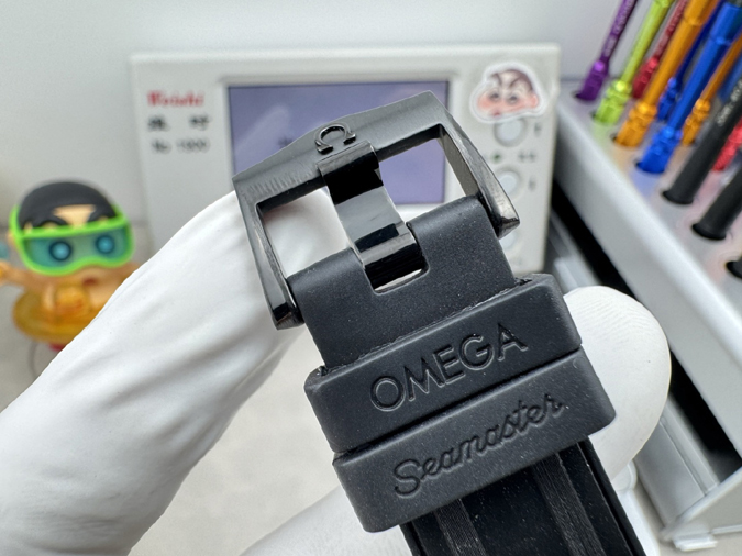 高級腕時計スーパーコピー オメガ(OMEGA) シーマスター ダイバー 300M 「ブラック ブラック」オメガスーパーコピー腕時計 レディース - 画像 (9)