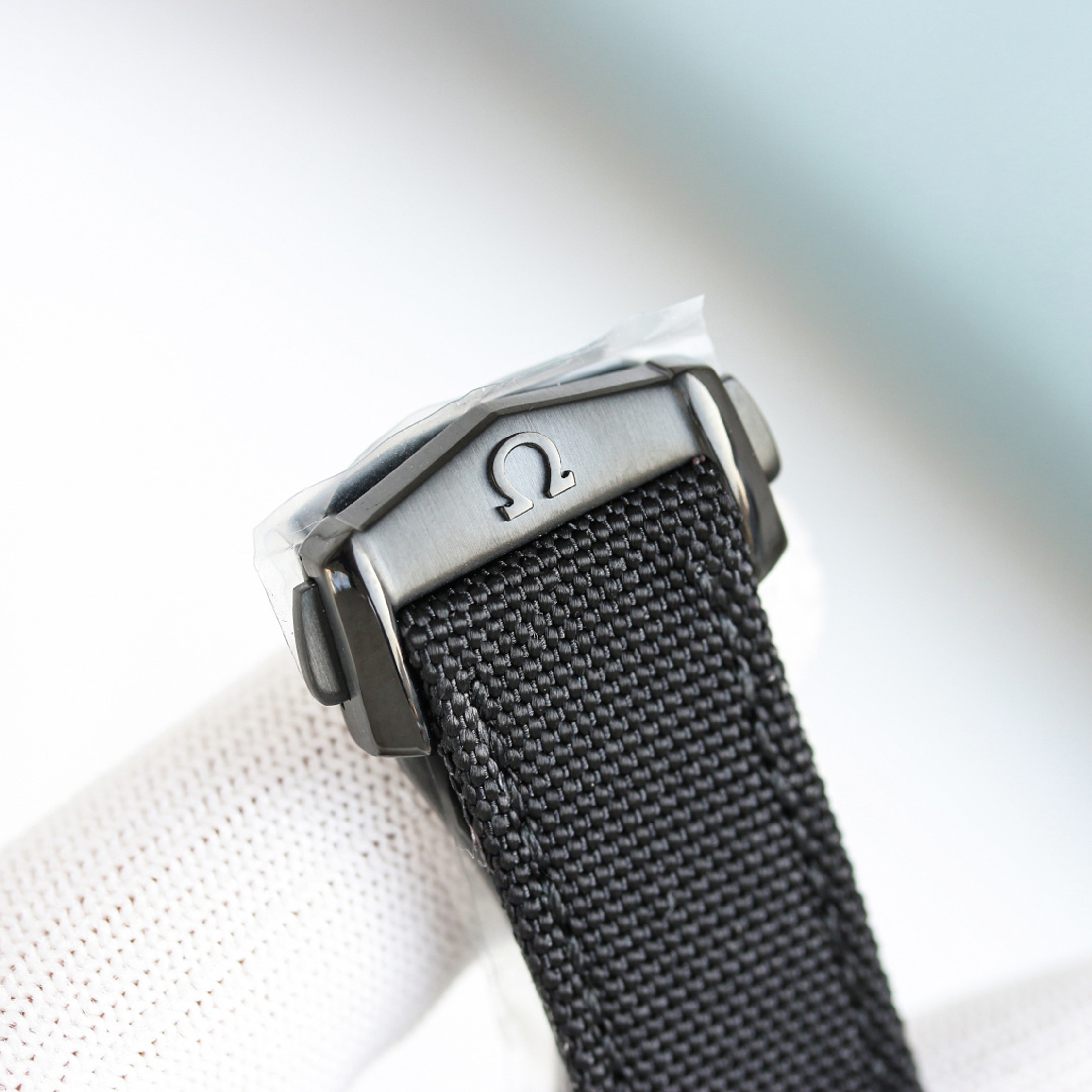 高級腕時計スーパーコピー オメガ OMEGA オメガ スピードマスター 月の暗面オメガ 時計 安い - 画像 (9)