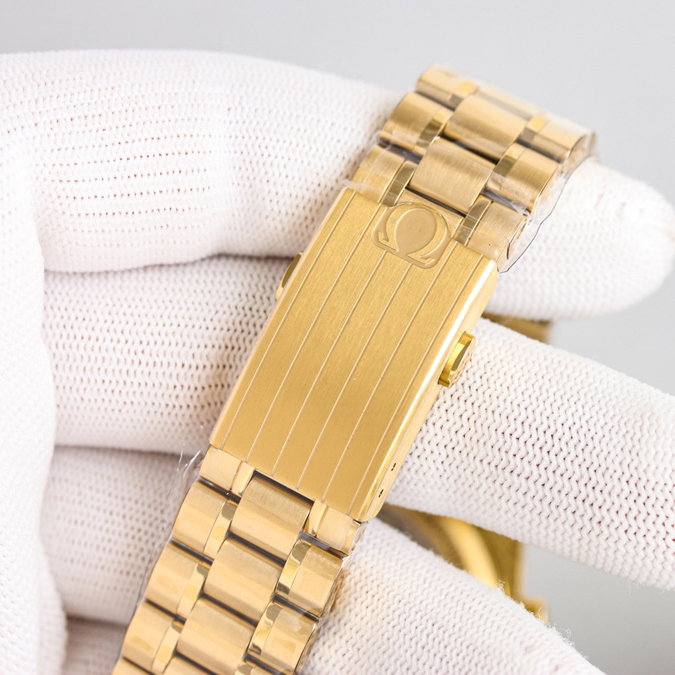 高級腕時計スーパーコピー オメガ OMEGA オメガ スピードマスター 18Kイエローゴールド ブレスレット 42mm 手巻き 黒文字盤 - 画像 (9)