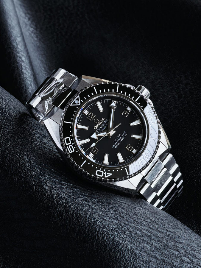 高級腕時計スーパーコピー オメガ OMEGA オメガ シーマスター ダイバーズ ブラック セラミックベゼル コーアクシャル オメガ 時計 スピードマスター - 画像 (4)