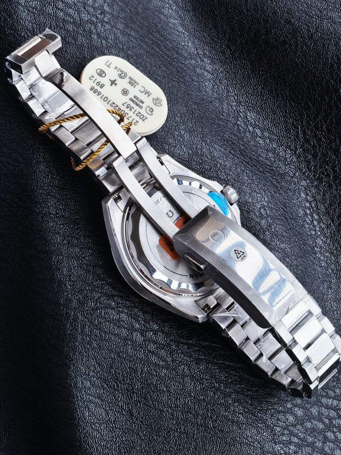 高級腕時計スーパーコピー オメガ OMEGA オメガ シーマスター ダイバーズ ブラック セラミックベゼル コーアクシャル オメガ 時計 スピードマスター - 画像 (8)