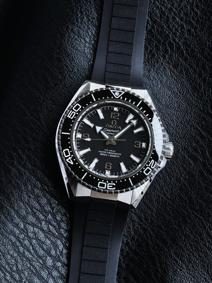 高級腕時計スーパーコピー オメガ OMEGA オメガ シーマスター ダイバーズ ブラック セラミックベゼル コーアクシャル ブランド時計 コピー - 画像 (2)