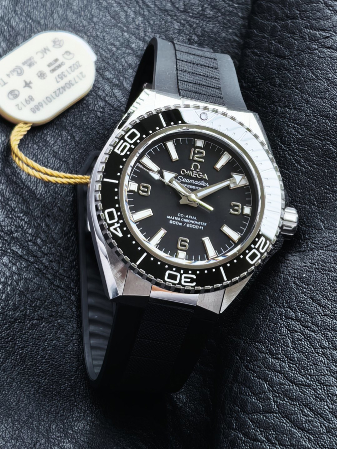 高級腕時計スーパーコピー オメガ OMEGA オメガ シーマスター ダイバーズ ブラック セラミックベゼル コーアクシャル ブランド時計 コピー - 画像 (3)