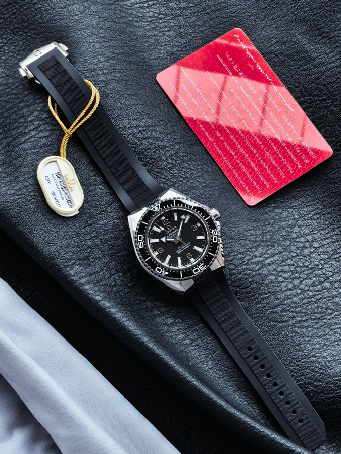 高級腕時計スーパーコピー オメガ OMEGA オメガ シーマスター ダイバーズ ブラック セラミックベゼル コーアクシャル ブランド時計 コピー - 画像 (5)
