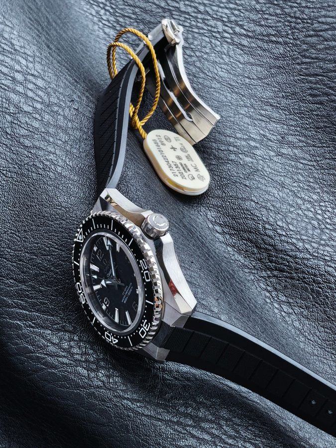 高級腕時計スーパーコピー オメガ OMEGA オメガ シーマスター ダイバーズ ブラック セラミックベゼル コーアクシャル ブランド時計 コピー - 画像 (7)