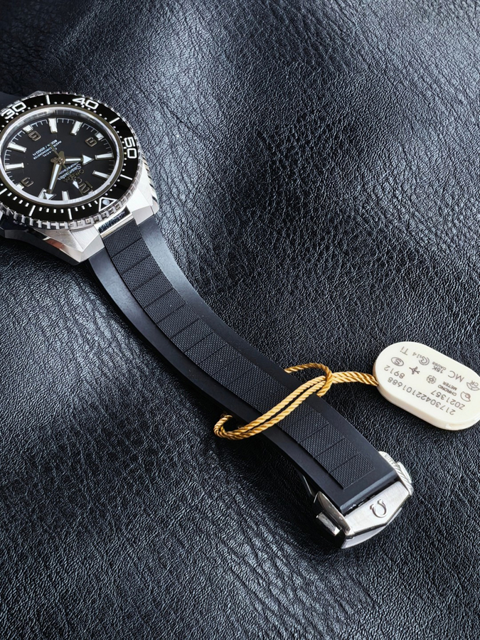 高級腕時計スーパーコピー オメガ OMEGA オメガ シーマスター ダイバーズ ブラック セラミックベゼル コーアクシャル ブランド時計 コピー - 画像 (8)