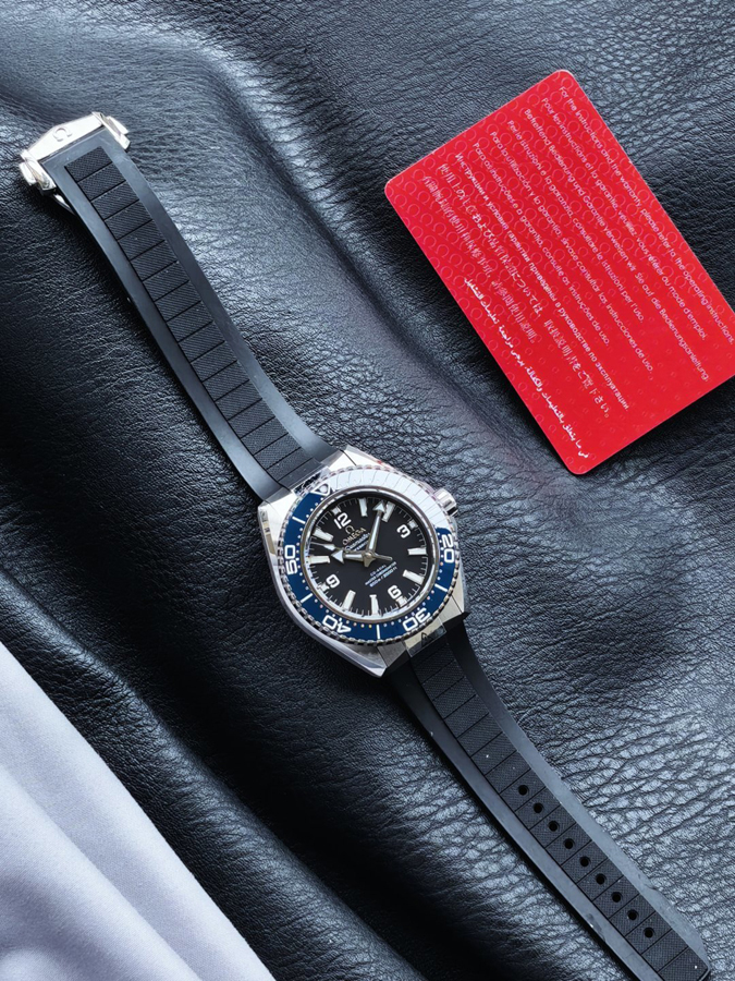 高級腕時計スーパーコピー オメガ OMEGA オメガ シーマスター ダイバーズ ブラック セラミックベゼル コーアクシャル オメガ スーパーコピー - 画像 (5)