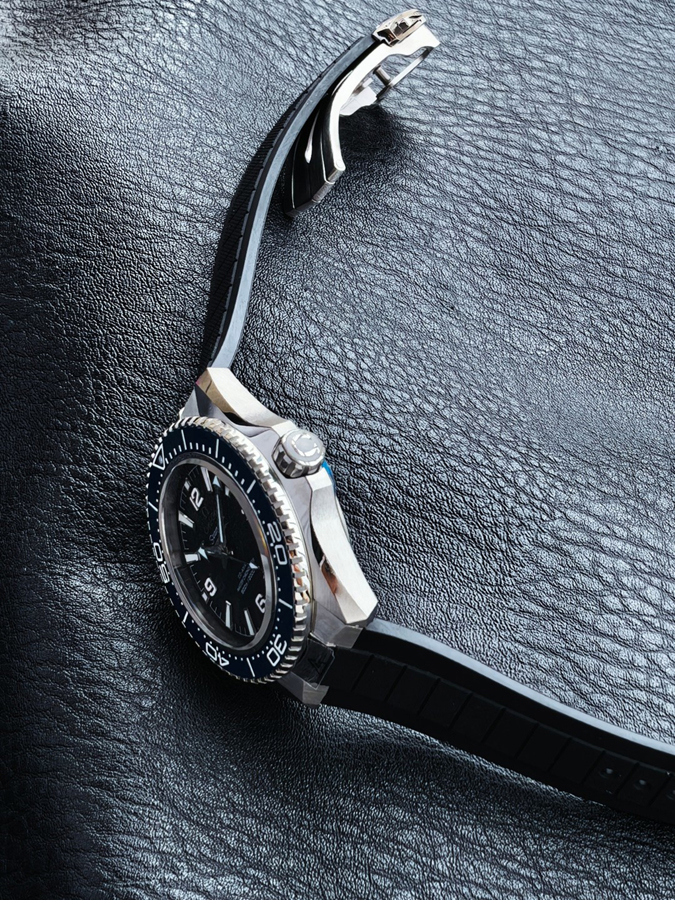 高級腕時計スーパーコピー オメガ OMEGA オメガ シーマスター ダイバーズ ブラック セラミックベゼル コーアクシャル オメガ スーパーコピー - 画像 (7)