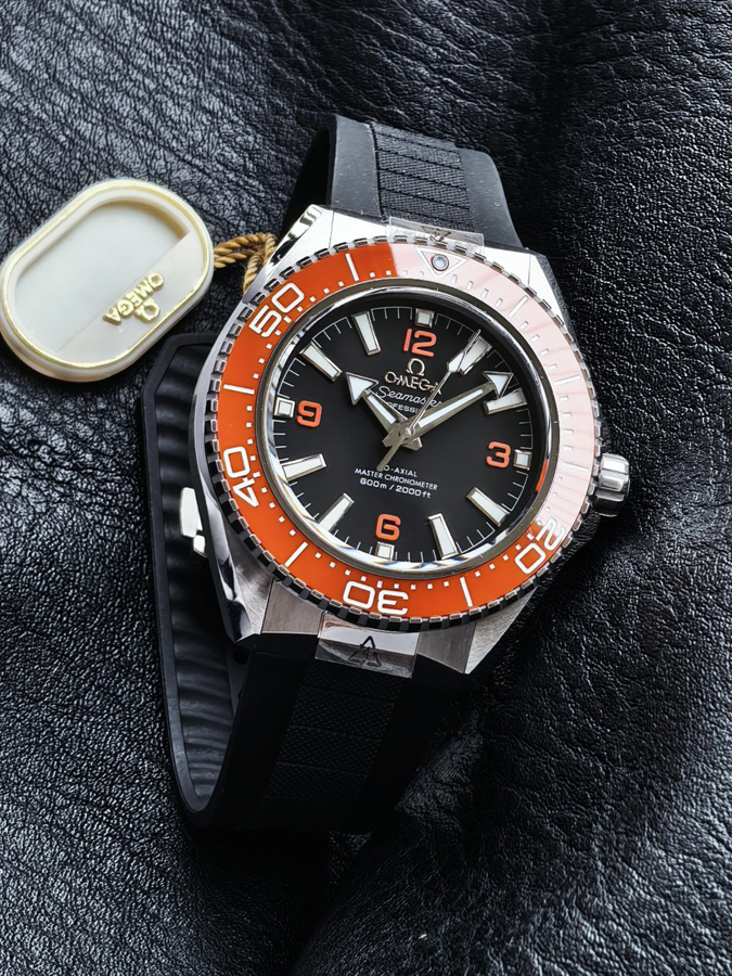 高級腕時計スーパーコピー オメガ OMEGA オメガ シーマスター ダイバーズ ブラック セラミックベゼル コーアクシャル スーパーコピー腕時計 - 画像 (3)