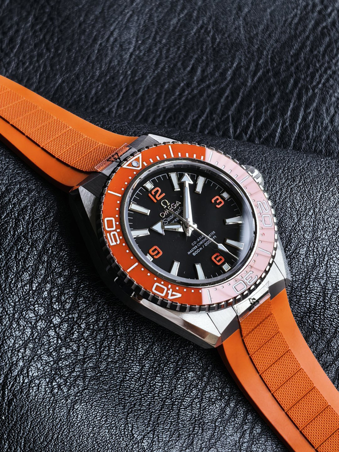 高級腕時計スーパーコピー オメガ OMEGA オメガ シーマスター ダイバーズ ブラック セラミックベゼル コーアクシャル 高級腕時計スーパーコピー - 画像 (7)