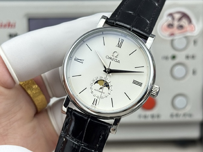 高級腕時計スーパーコピー オメガ OMEGA オメガ デ・ヴィル プレステージ 月相 ダイヤ ローマ数字 イエローゴールド レザー 自動巻き オメガスーパーコピー腕時計 - 画像 (2)