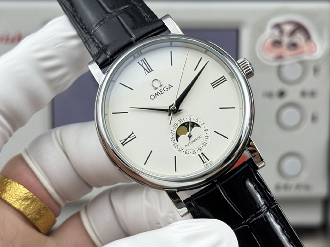 高級腕時計スーパーコピー オメガ OMEGA オメガ デ・ヴィル プレステージ 月相 ダイヤ ローマ数字 イエローゴールド レザー 自動巻き オメガスーパーコピー腕時計 - 画像 (3)