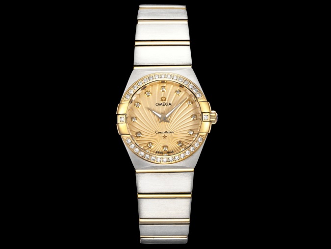 高級腕時計スーパーコピー オメガ OMEGA オメガ 超霸 グレーサイドオブザムーン アポロ8号 マスタークロノメーター スペースウォッチ 高級時計 コピー - 画像 (4)