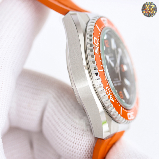 高級腕時計スーパーコピー オメガ OMEGA オメガ シーマスター プラネットオーシャン 600m 42mm オレンジベゼル ブラック文字盤 チタニウム ラバーストラップ メンズ 時計 オメガ 時計 安い - 画像 (7)