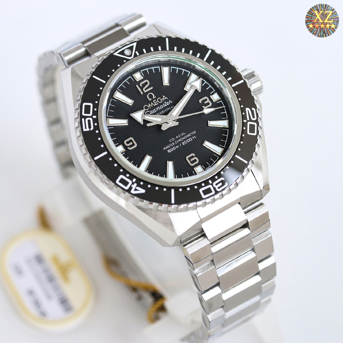 高級腕時計スーパーコピー オメガ OMEGAオメガ 海洋宇宙600m 42mm ハーフオレンジ ブラック ブレスレット レプリカ ダイバー 時計 オメガ 時計 種類 - 画像 (4)