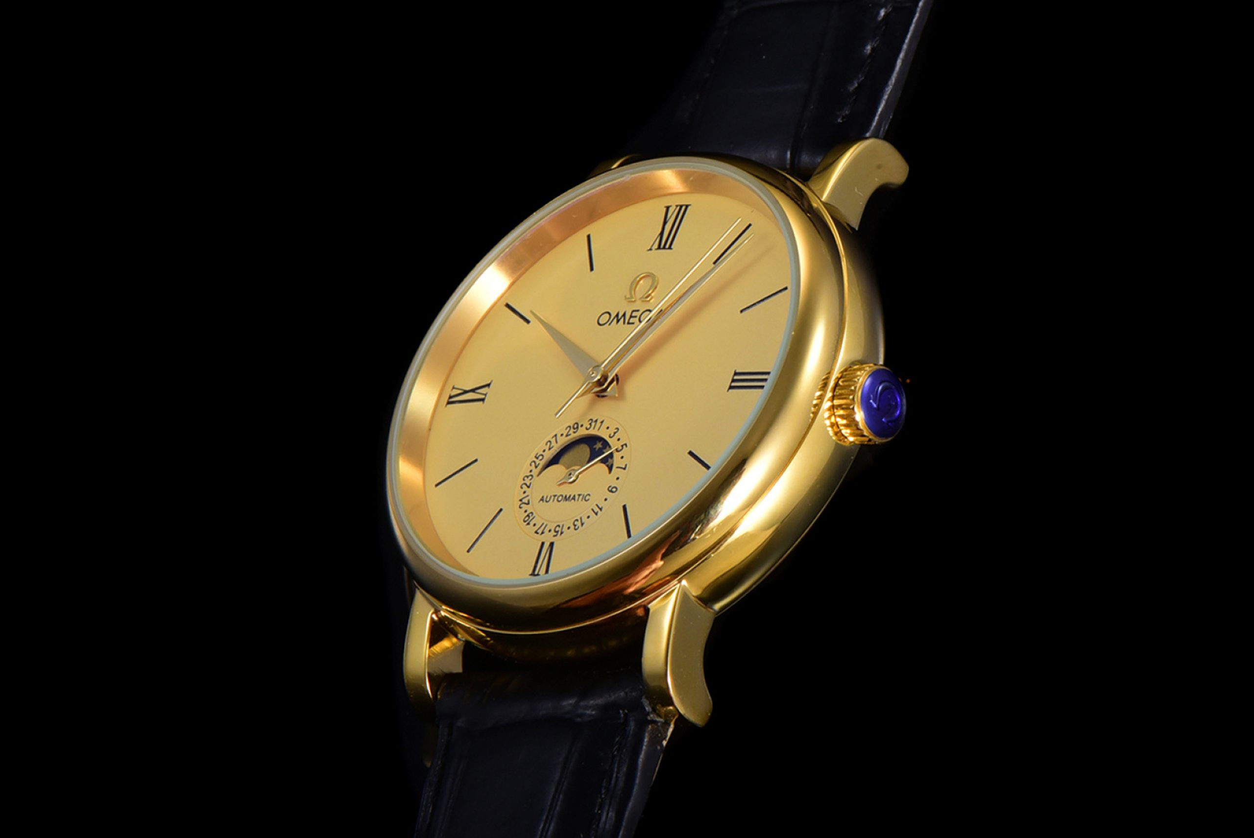 高級腕時計スーパーコピー オメガ OMEGA 蝶飛 典雅 月相 39.5mm 18Kゴールド調 シルバー ブラックレザー ローマ数字 パワーリザーブ 時計 オメガコピー腕時計 - 画像 (4)