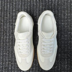 エルメス スニーカー 新作