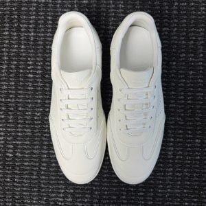 エルメス スニーカー 新作