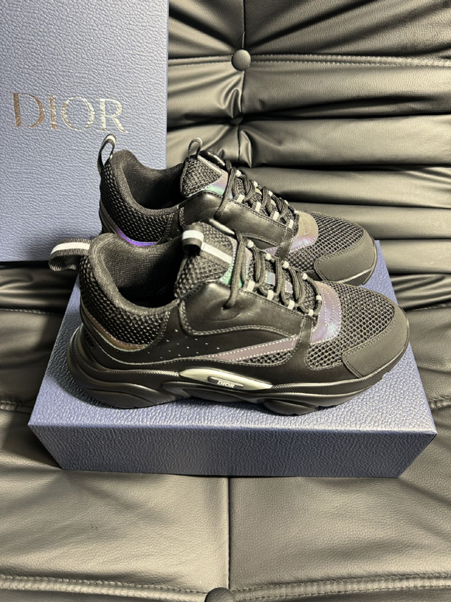 ブランド 靴 買取【ディオール】DIOR スニーカー ダッドスニーカー ブラック オーロラ ホログラム 厚底 メッシュ レザー パッチワーク ディオール 厚底スニーカー - 画像 (2)