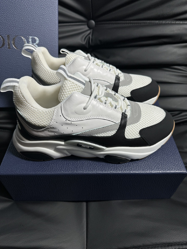 ブランド 靴 買取【ディオール】DIOR B22 スニーカー ダッドスニーカー オフホワイト ブラック 厚底 ガムソール メッシュ レザー パッチワーク ディオール B22 スニーカー - 画像 (3)