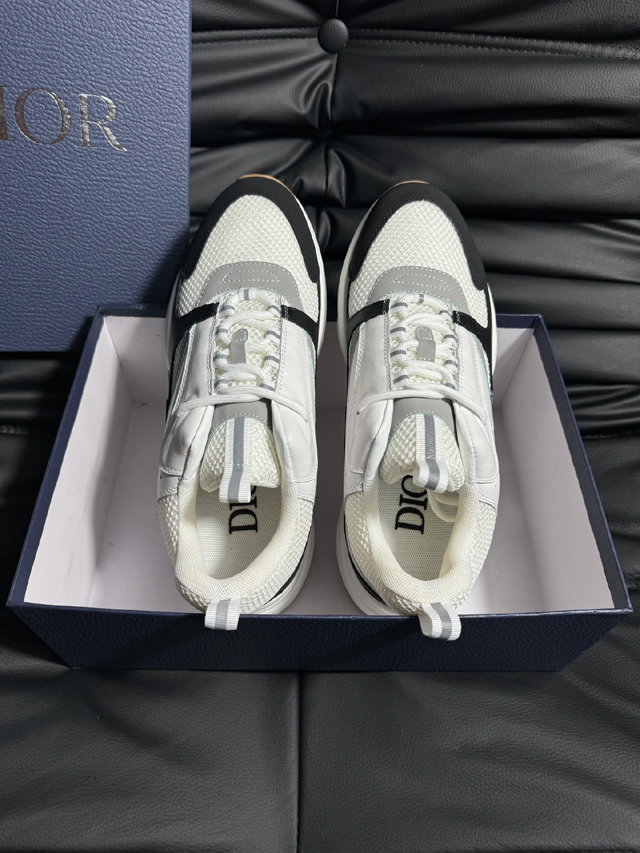 ブランド 靴 買取【ディオール】DIOR B22 スニーカー ダッドスニーカー オフホワイト ブラック 厚底 ガムソール メッシュ レザー パッチワーク ディオール B22 スニーカー - 画像 (4)