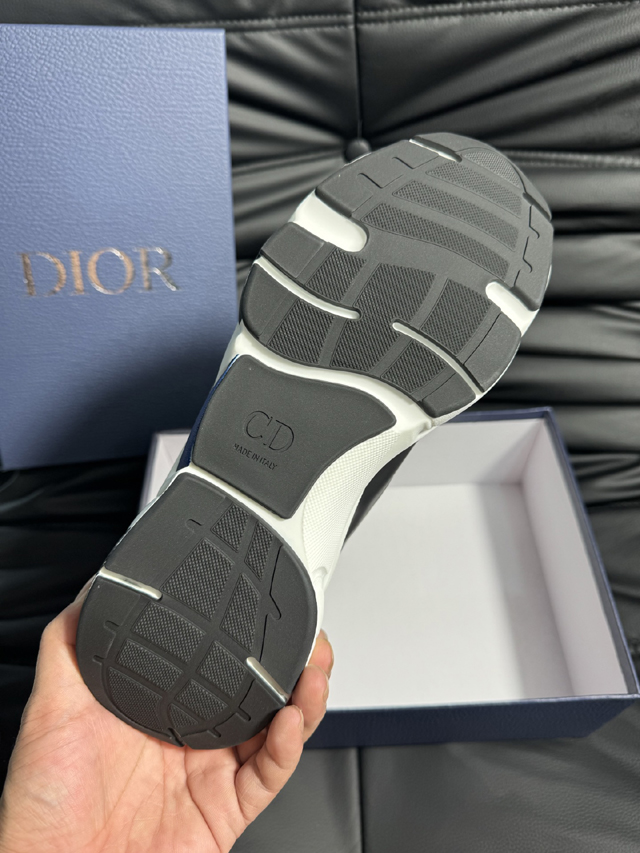 ブランド 靴 買取【ディオール】DIOR B22 スニーカー ダッドスニーカー ブルー ブラック グレー 厚底 メッシュ レザー パッチワーク オブリーク 柄 レース ディオール靴メンズ - 画像 (9)