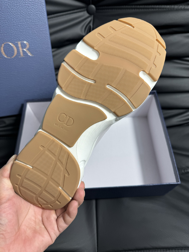 ブランド 靴 買取【ディオール】DIOR B22 スニーカー ダッドスニーカー ホワイト ピンク ブラック 厚底 ガムソール メッシュ レザー パッチワーク オブリーク 柄 レース メンズ レディース シューズ ディオール靴サイズ - 画像 (8)