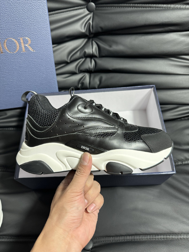 ブランド 靴 買取【ディオール】DIOR B22 スニーカー ダッドスニーカー ブラック ホワイト モノトーン 厚底 メッシュ レザー パッチワーク オブリーク 柄 レース メンズ dior スニーカーメンズ - 画像 (5)
