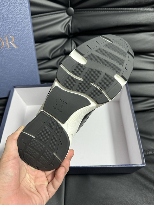 ブランド 靴 買取【ディオール】DIOR B22 スニーカー ダッドスニーカー ブラック ホワイト モノトーン 厚底 メッシュ レザー パッチワーク オブリーク 柄 レース メンズ dior スニーカーメンズ - 画像 (8)