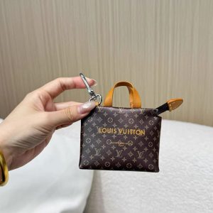 ルイヴィトン ミニー キーホルダー