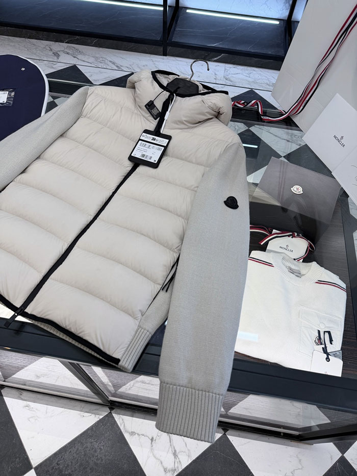 モンクレール服スーパーコピー人気店 MONCLER Cardigan Tricot 軽量なフード付きダウン入りウールカーディガンジャケット JP26015087M モンクレール ダウン 人気 ランキング - 画像 (7)