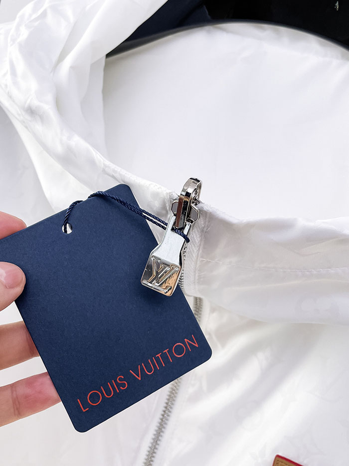 ルイヴィトン服スーパーコピー人気店 Louis Vuitton 2026年秋 メンズ新作カジュアルリバーシブルジャケット 高品質 JP2601600L メンズ ルイ ヴィトン ジャケット 新作 - 画像 (5)