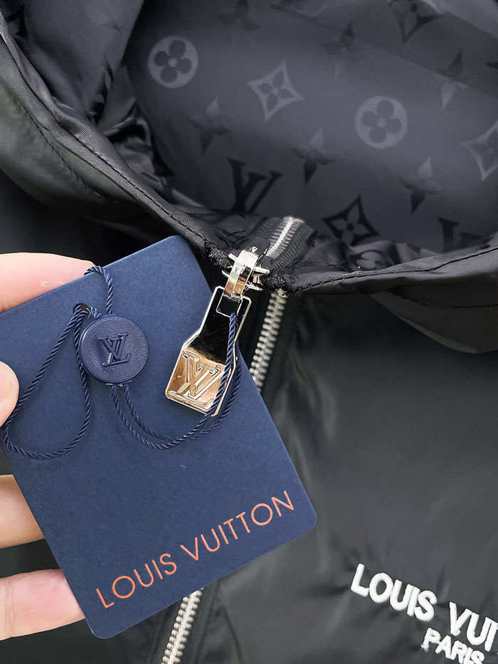 ルイヴィトン服スーパーコピー人気店 Louis Vuitton 2026年秋 メンズ新作カジュアルリバーシブルジャケット 高品質 JP2601601L ルイヴィトン ジャケット 新作 - 画像 (5)