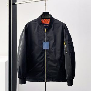 ルイヴィトン ジャケット公式