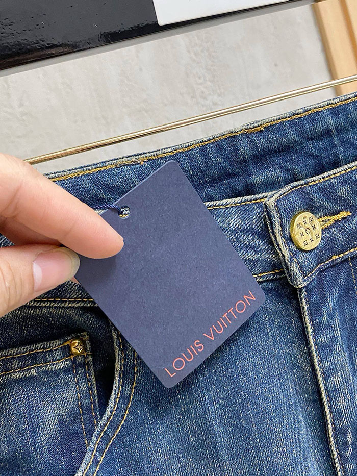 ルイヴィトン服スーパーコピー人気店 Louis Vuitton メンズ 秋冬用スリムフィットデニムジーンズ JP2601606L ルイ ヴィトン デニム 新作 - 画像 (5)