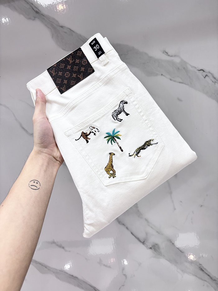 ルイヴィトン服スーパーコピー人気店 Louis Vuitton 2026年秋の最新ハイエンド・メンズジーンズ ホワイト JP2601615L ルイヴィトンデニム メンズ - 画像 (2)