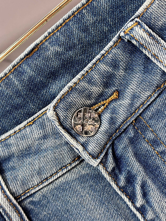 ルイヴィトン服スーパーコピー人気店 Louis Vuitton 2026年 メンズファッション ストレートレッグジーンズJP2601616L ヴィトン デニム 新作 - 画像 (7)