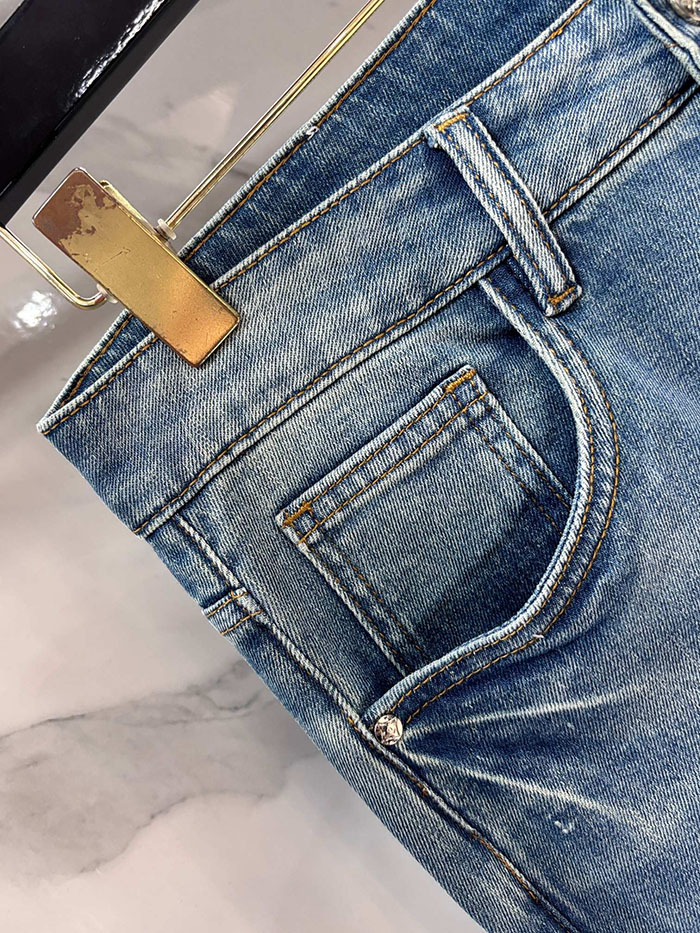 ルイヴィトン服スーパーコピー人気店 Louis Vuitton 2026年 メンズファッション ストレートレッグジーンズJP2601616L ヴィトン デニム 新作 - 画像 (6)