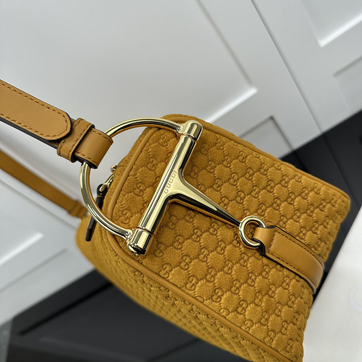 グッチ バッグ アウトレット 店舗 GUCCI ハーフホースビットGGモノグラムエンボススエードバッグ イエロー 860787AAEE72118 グッチ ショルダーバッグ 人気順 - 画像 (4)