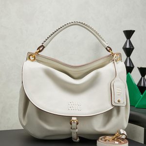 MIUMIU ショルダーバッグ アウトレット