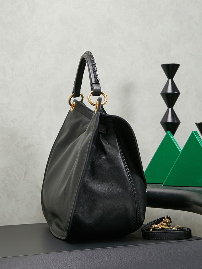ミュウミュウ バッグ アウトレット 店舗 MiuMiu レザーバッグ ランデブー ブラック 5BC219_2BBL_F0002 ミュウミュウ ショルダーバッグ 黒 - 画像 (8)