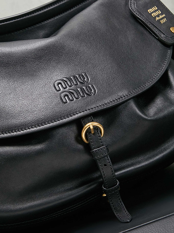 ミュウミュウ バッグ アウトレット 店舗 MiuMiu レザーバッグ ランデブー ブラック 5BC219_2BBL_F0002 ミュウミュウ ショルダーバッグ 黒 - 画像 (4)