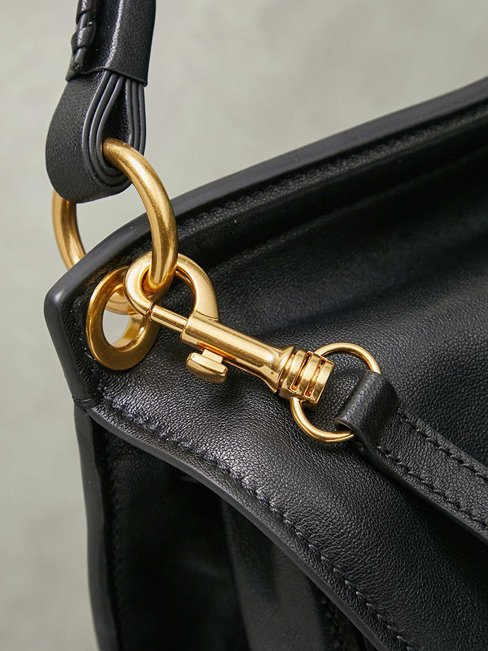 ミュウミュウ バッグ アウトレット 店舗 MiuMiu レザーバッグ ランデブー ブラック 5BC219_2BBL_F0002 ミュウミュウ ショルダーバッグ 黒 - 画像 (3)